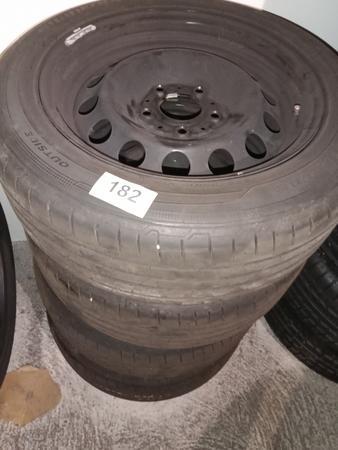 Hangkook Sommerreifen ohne Felge BMW ca. 5mm 205/55/16 Hangkook Sommerreifen ohne Felge BMW ca. 5mm 205/55/16