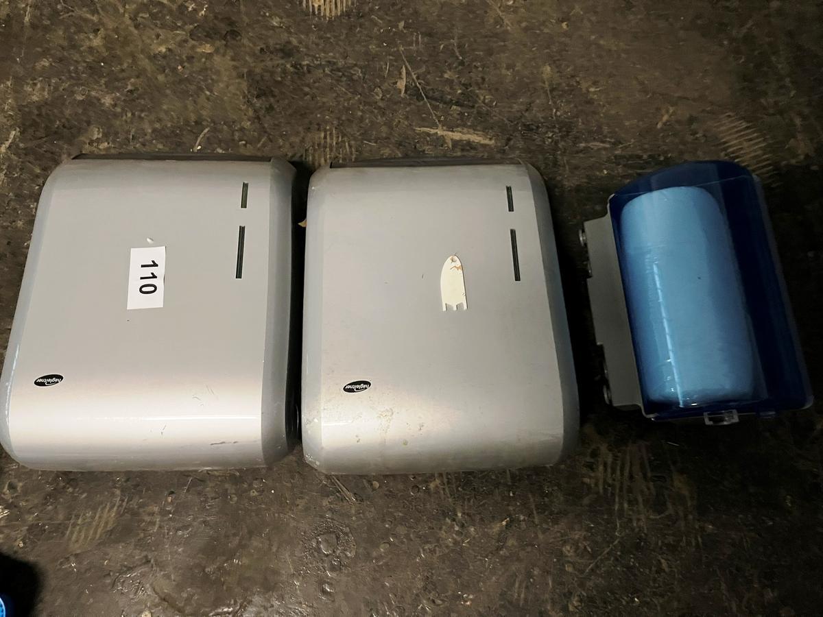 Posten Papierabrollspender?d=2025-11-28 15:09:51