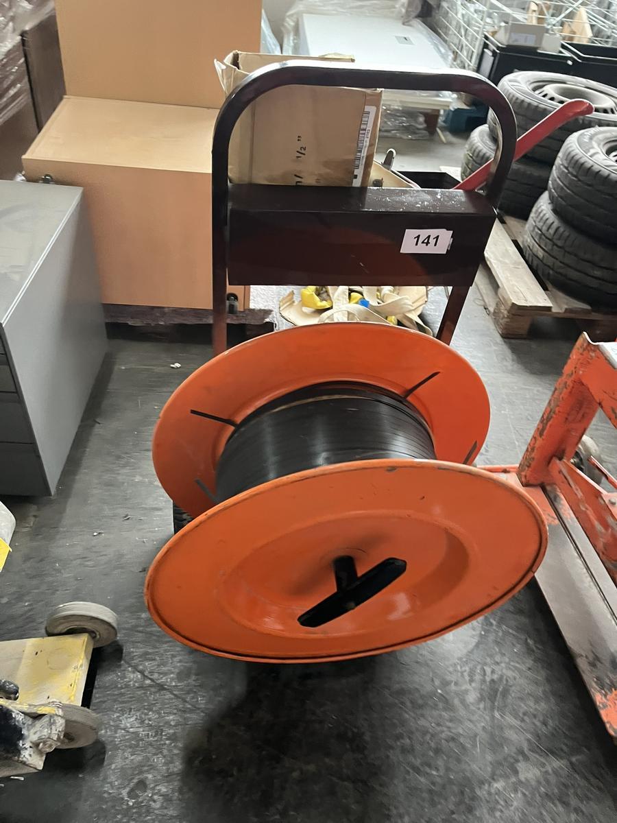 Bindemaschine mit Abrollgerät für Kunststoffverpackungsband?d=2025-11-28 15:09:45