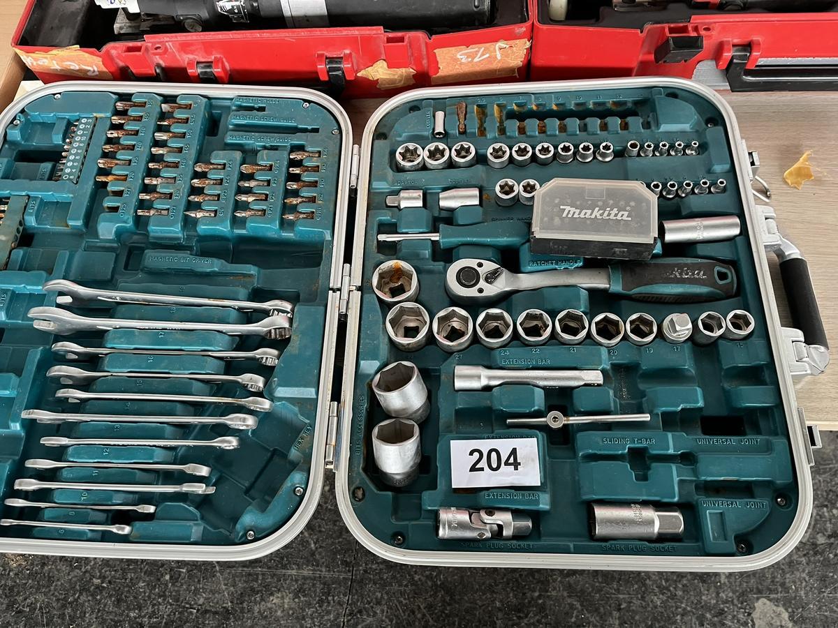 Makita Werkzeugset im Koffer?d=2025-11-28 15:37:24