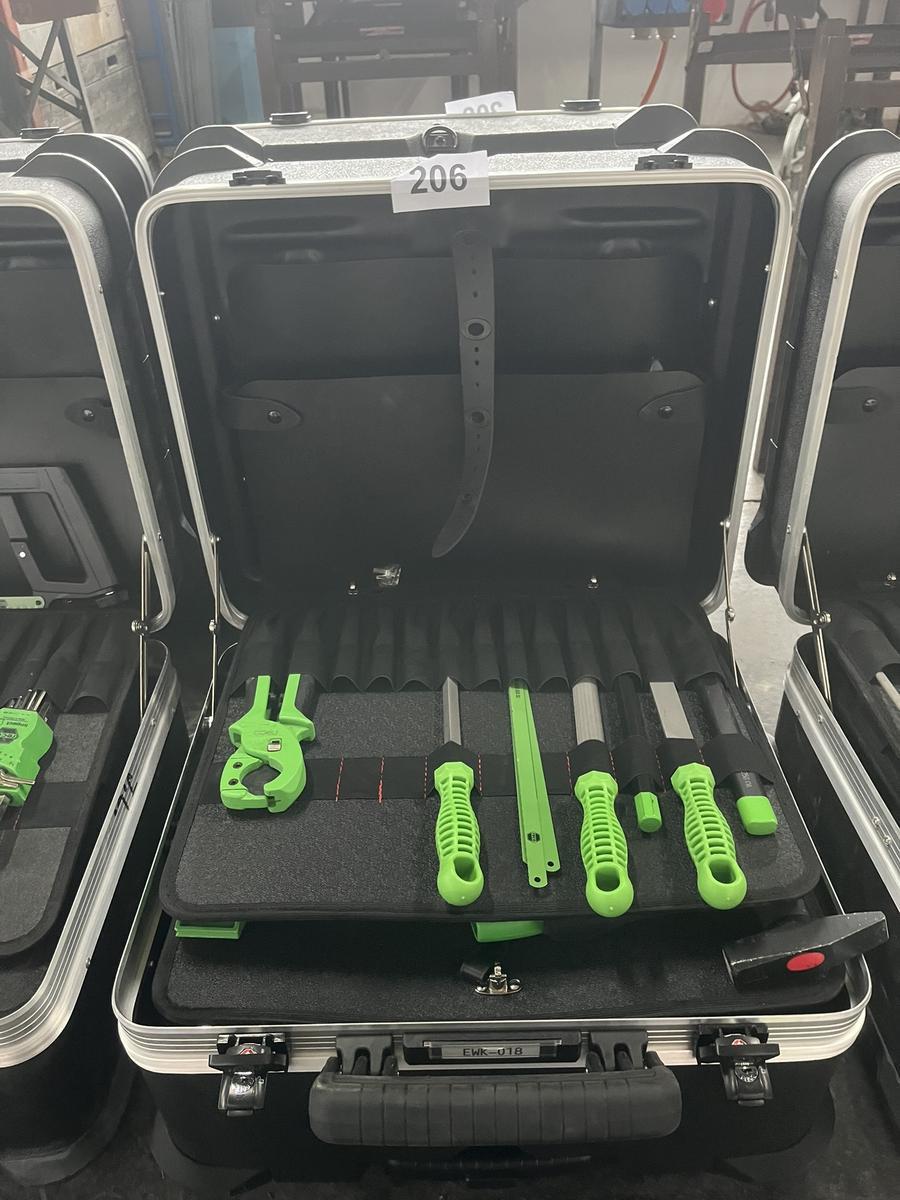 RECA Rollen-,Werkzeugkoffer bestückt mit Handwerkzeugen?d=2025-11-28 15:37:26