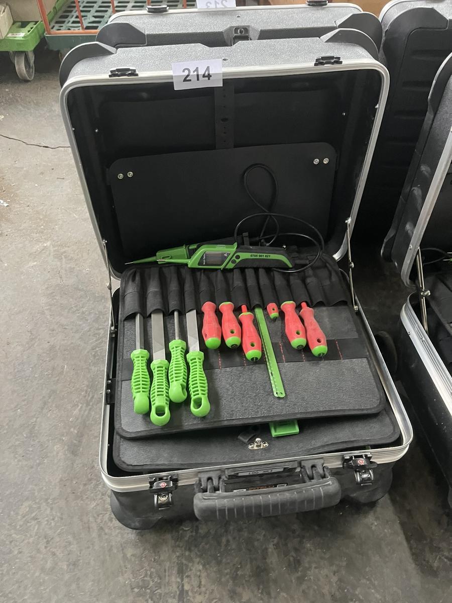 RECA Rollen-,Werkzeugkoffer bestückt mit Handwerkzeugen?d=2025-11-28 15:37:27