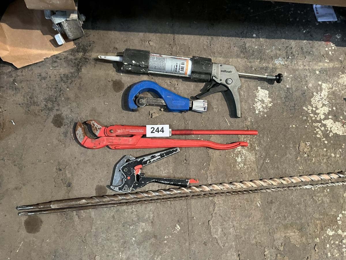 Posten Handwerkzeuge Rohrzangen,Spiralbohrer usw