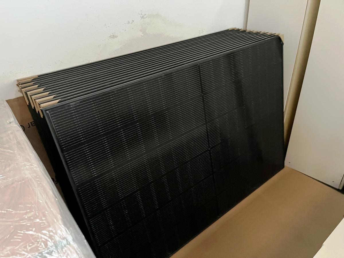 36 Stück SUNPRO PV Doppelglasmodule 435 W schwarz/schwarz mit Werksgarantie?d=2025-11-28 15:37:40