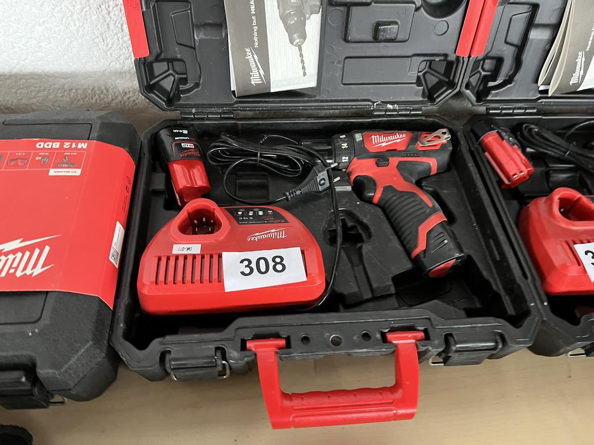Milwaukee Akku-,Bohrschrauber M 12 BDD 202 C im Koffer?d=2025-11-28 15:37:28