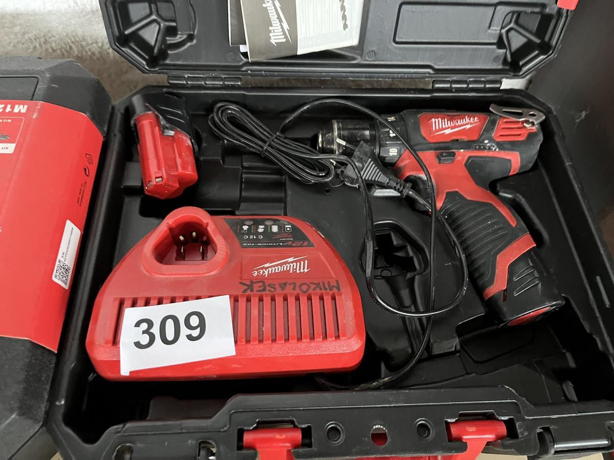 Milwaukee Akku-,Bohrschrauber M 12 BDD 202 C im Koffer?d=2025-11-28 15:37:29