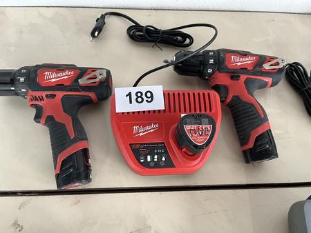 2 Stck Milwaukee Akku-,Bohrschrauber M 12 BDD 202 C
