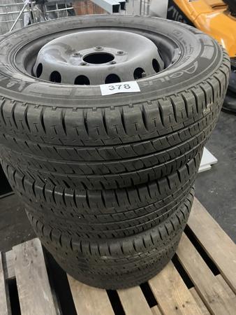 4 Stk.Sommerreifen auf Stahlfelge 225/65 R 16 C