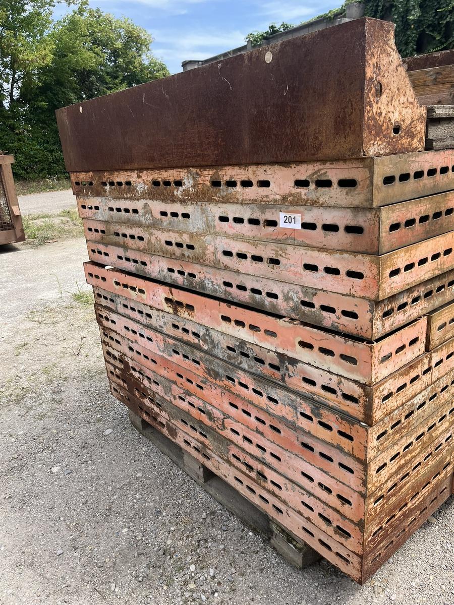 Posten Stahlschalungselemente mit Zubehör - siehe PDF Liste?d=2025-11-20 11:26:57