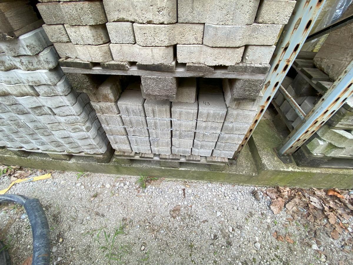 ca. 4 m2 Pflastersteine?d=2025-11-20 11:26:35