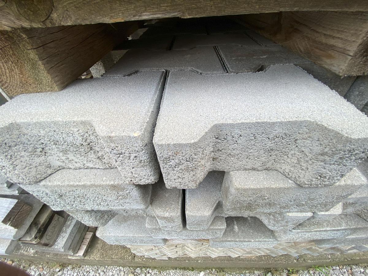 ca. 5m2 Pflastersteine?d=2025-11-20 11:26:38