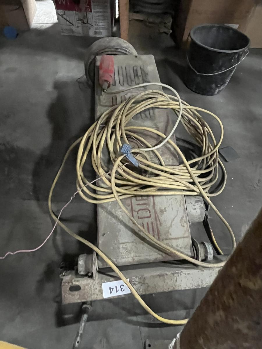 Fensteraufzug mit Winde ca.250 kg?d=2025-11-20 11:26:54