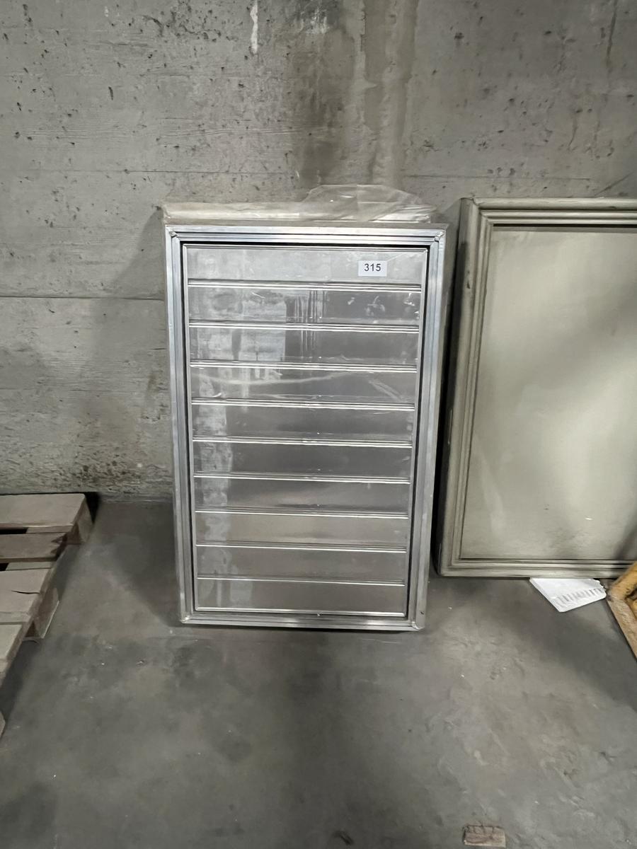 3 Stück Schachtabdeckungen ca.73/118 cm?d=2025-11-20 11:28:22