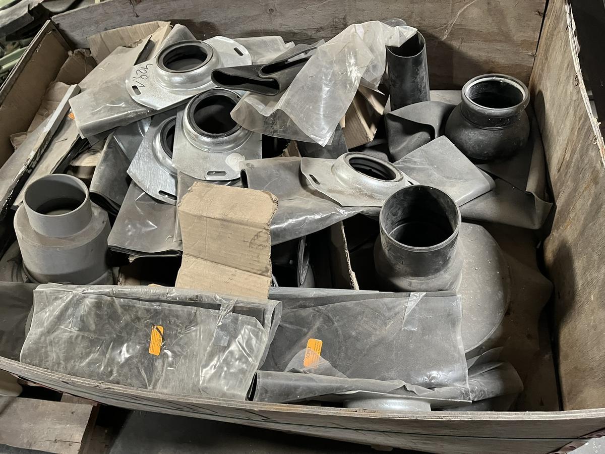 1 Palette mit Kombianschluss-,Manschetten für Flachdach?d=2025-11-20 11:26:54