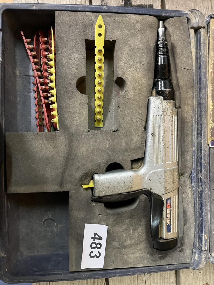 Berner Bolzensetzgerät im Koffer?d=2025-11-20 11:28:20