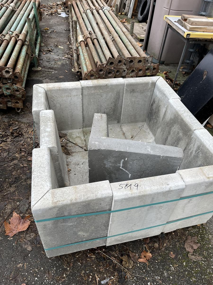 12 Stk. Winkelsteine 49x33x30cm