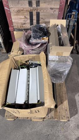 Palette mit diversem Zubehr