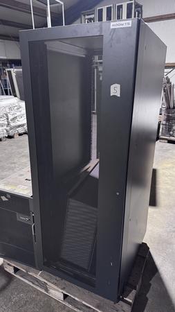 Serverschrank, 70x95x182cm, Rckseite fehlt