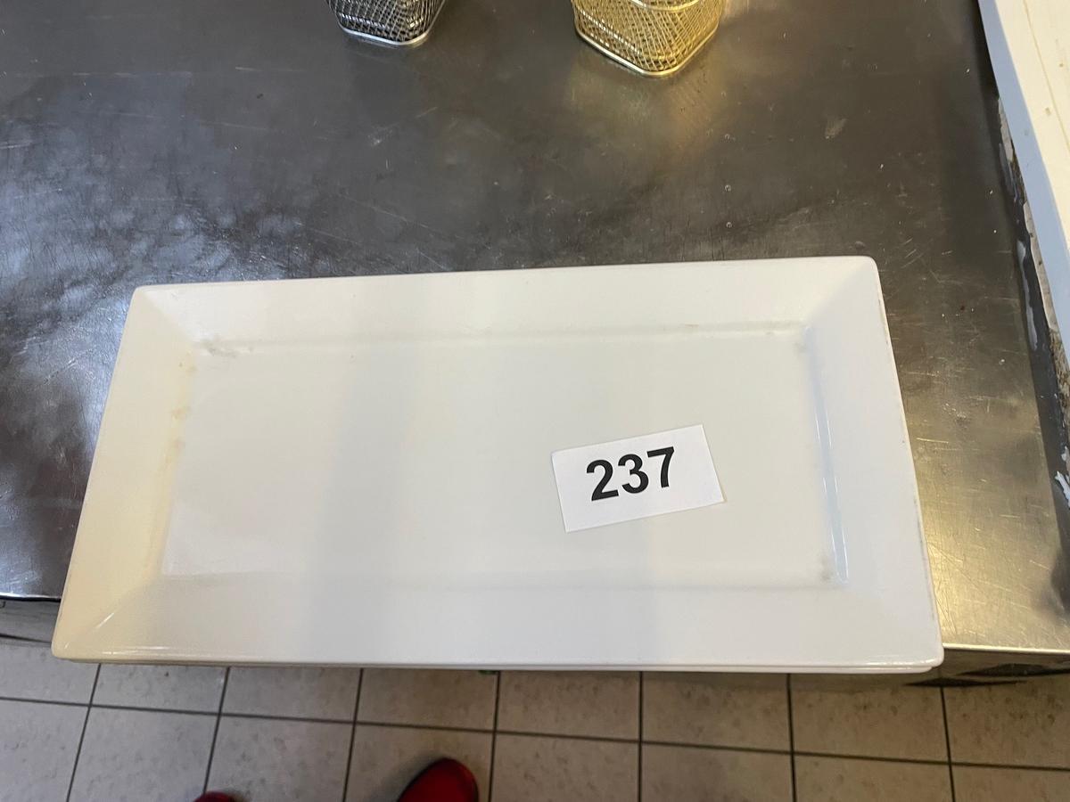 14 Stk. Servierplatten Porzellan, ca. 18x32cm?d=2025-11-21 19:44:24