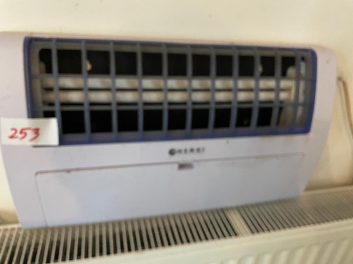 2 Stk. Hendi Fliegenlichter