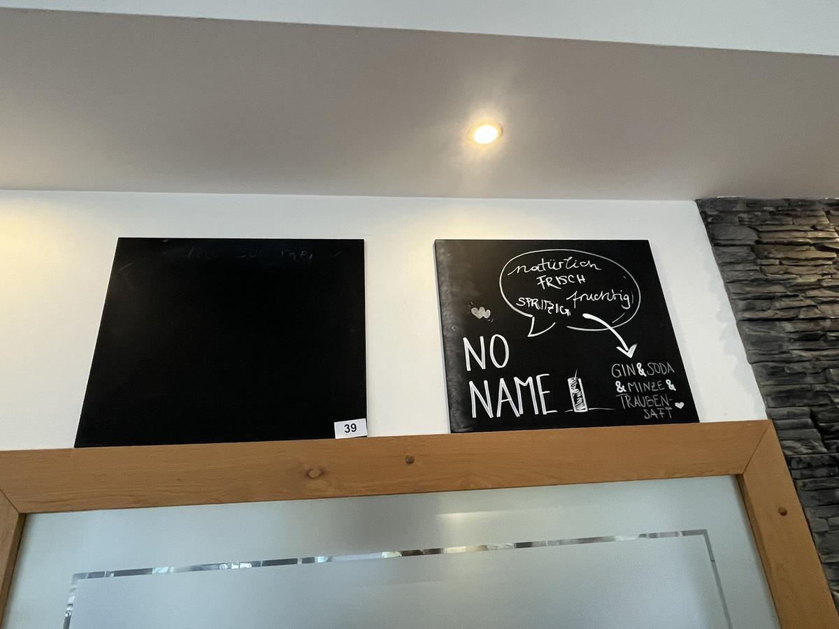 2 Stück Kreidetafeln 50/50 cm?d=2025-11-21 19:05:23