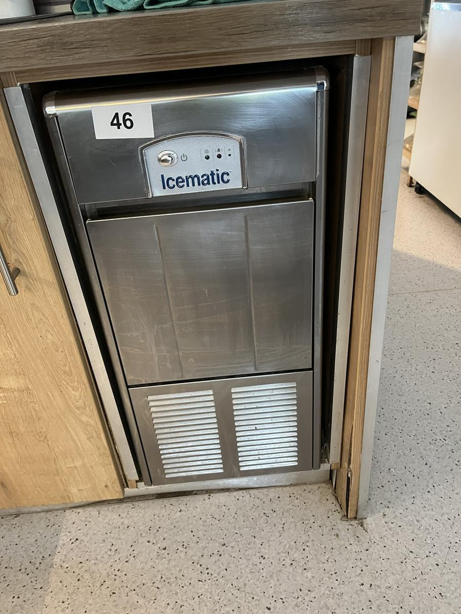 ICEMATIC Eiswürfelmaschine 33/68/46 cm