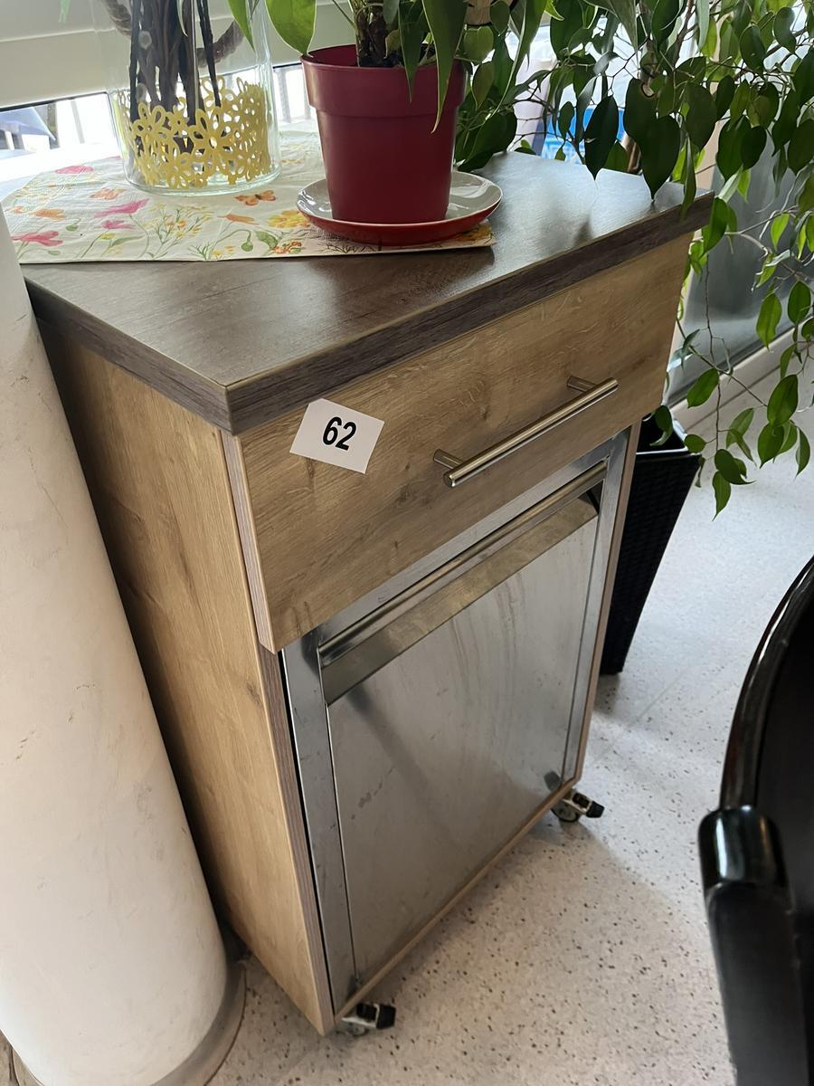 Modul rollbar mit Abfallbehälter 50/50/90 cm?d=2025-11-21 19:43:24