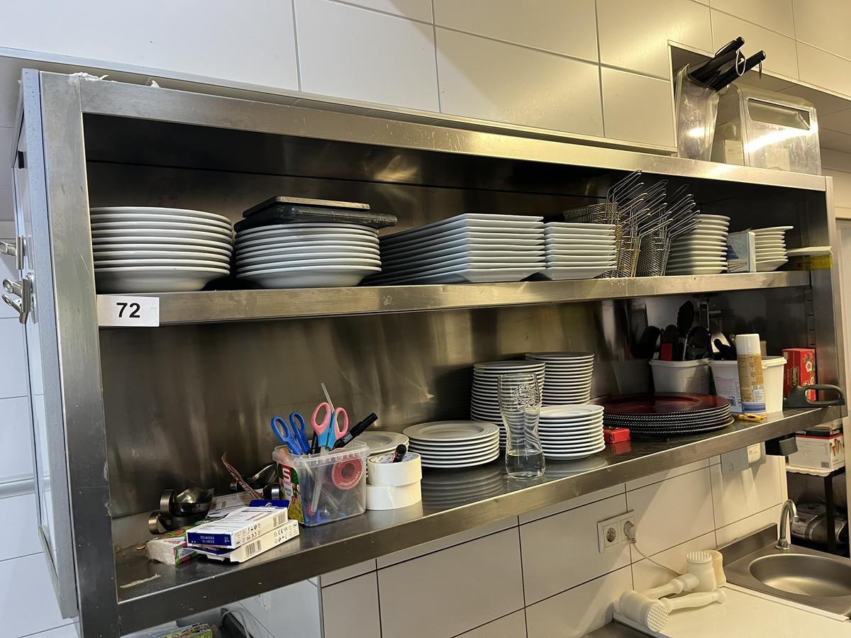 Edelstahl Hängeschrank ca. 180/60 cm?d=2025-11-21 19:44:05