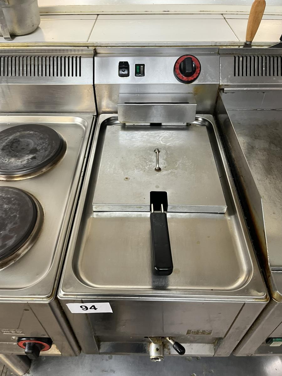 8 l Elektrische Fritteuse?d=2025-11-21 19:44:19