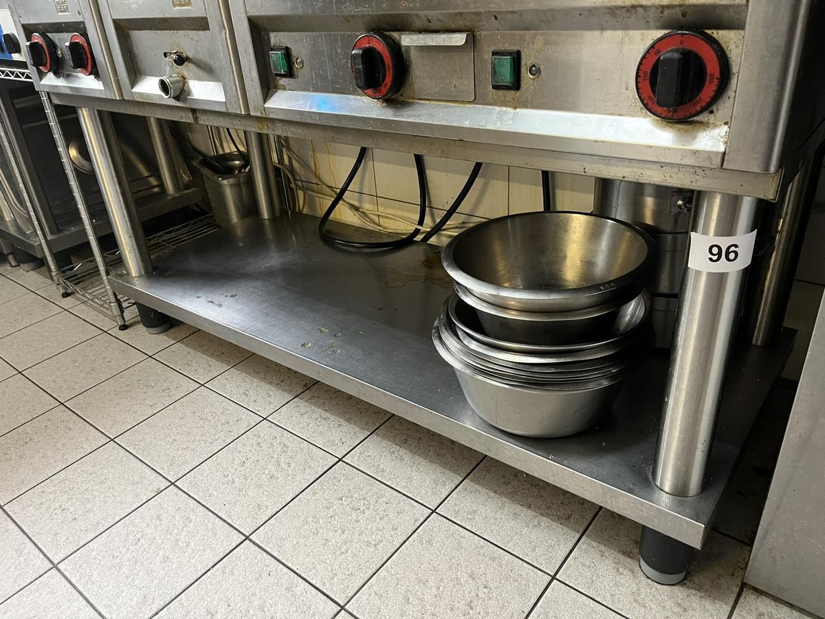 Unterbauschrank in Edelstahl ca. 130/51/55 cm