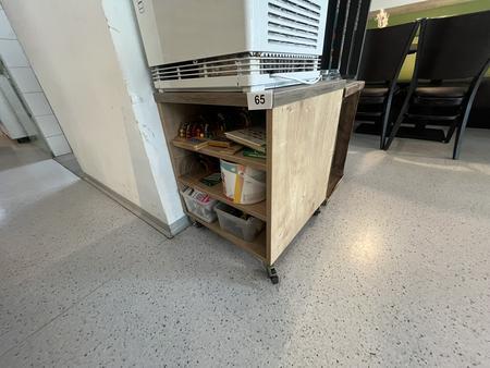 Modul fahrbar ca.50/50/60 cm Modul fahrbar ca.50/50/60 cm