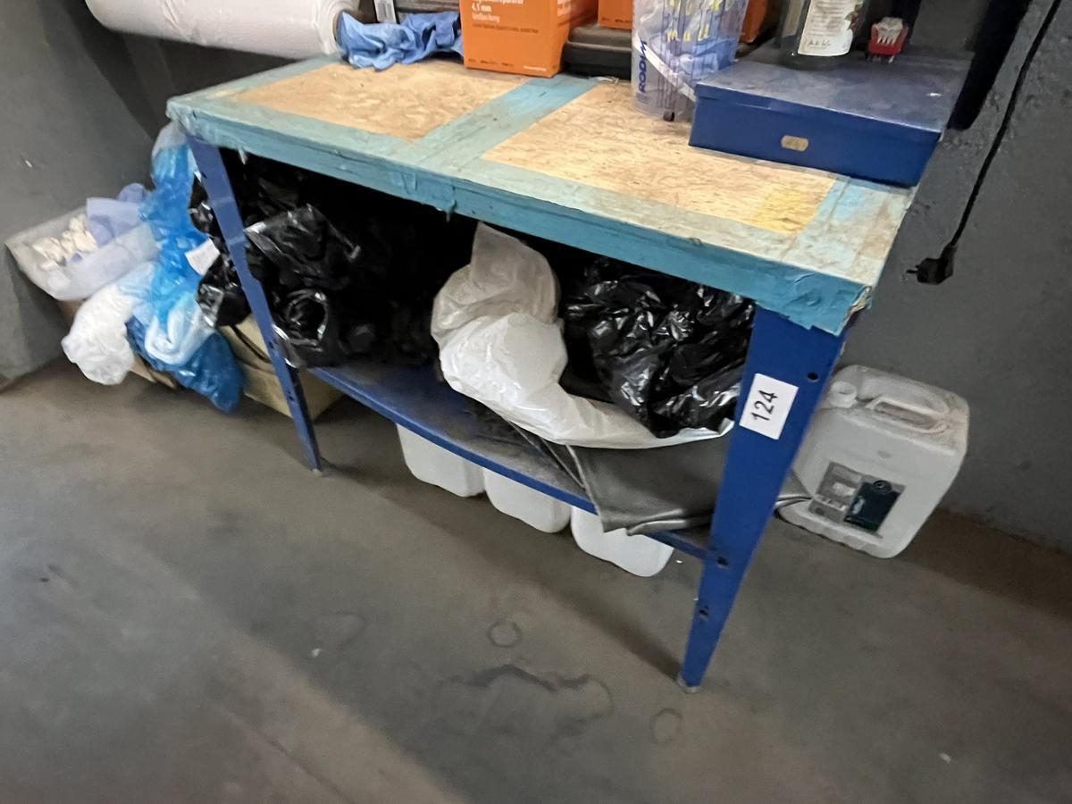 Werkbank-, Regal  ca. 90/55/80 cm?d=2025-12-01 15:38:50