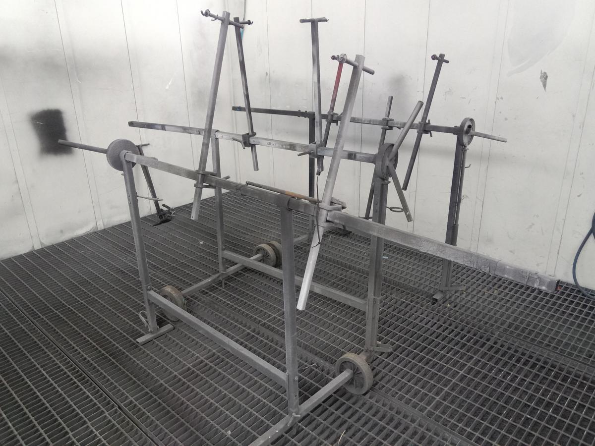 4 Stück Lackierständer für Lackierbox?d=2025-12-01 16:12:39