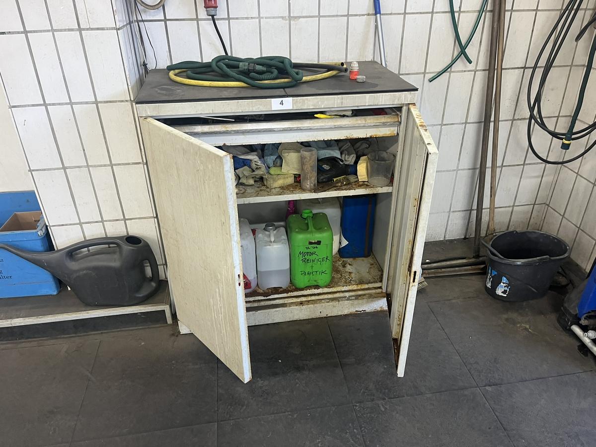 Werkzeugschrank 2 flügelig 95/50/100 cm?d=2025-12-01 15:38:49