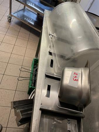 Gewürzboard 5 fach und 3 Stk. Abdeckhauben Gewürzboard 5 fach und 3 Stk. Abdeckhauben