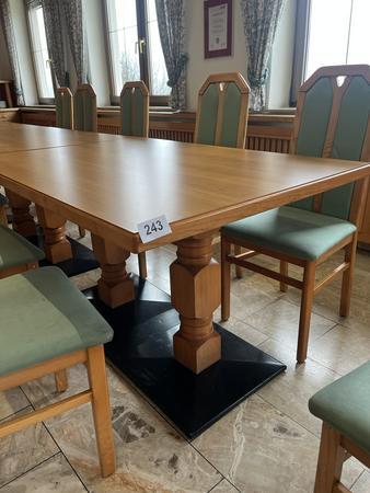 5 Stück Gastrotische ca. 130/90 cm 5 Stück Gastrotische ca. 130/90 cm