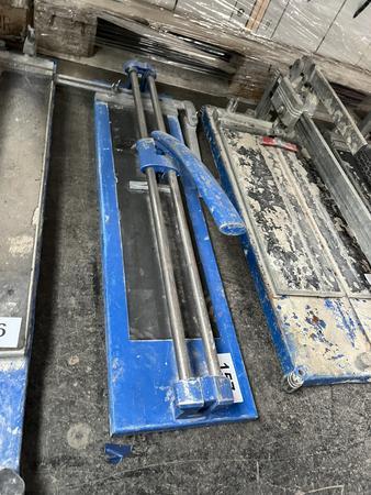 Profi-Fliesenschneidmaschine Profi-Fliesenschneidmaschine