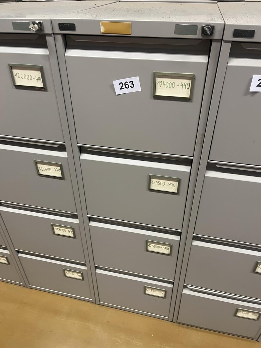 Blech - Werkzeugschrank mit 4 Auszugsladen, 133x40x62cm?d=2025-12-17 18:28:48