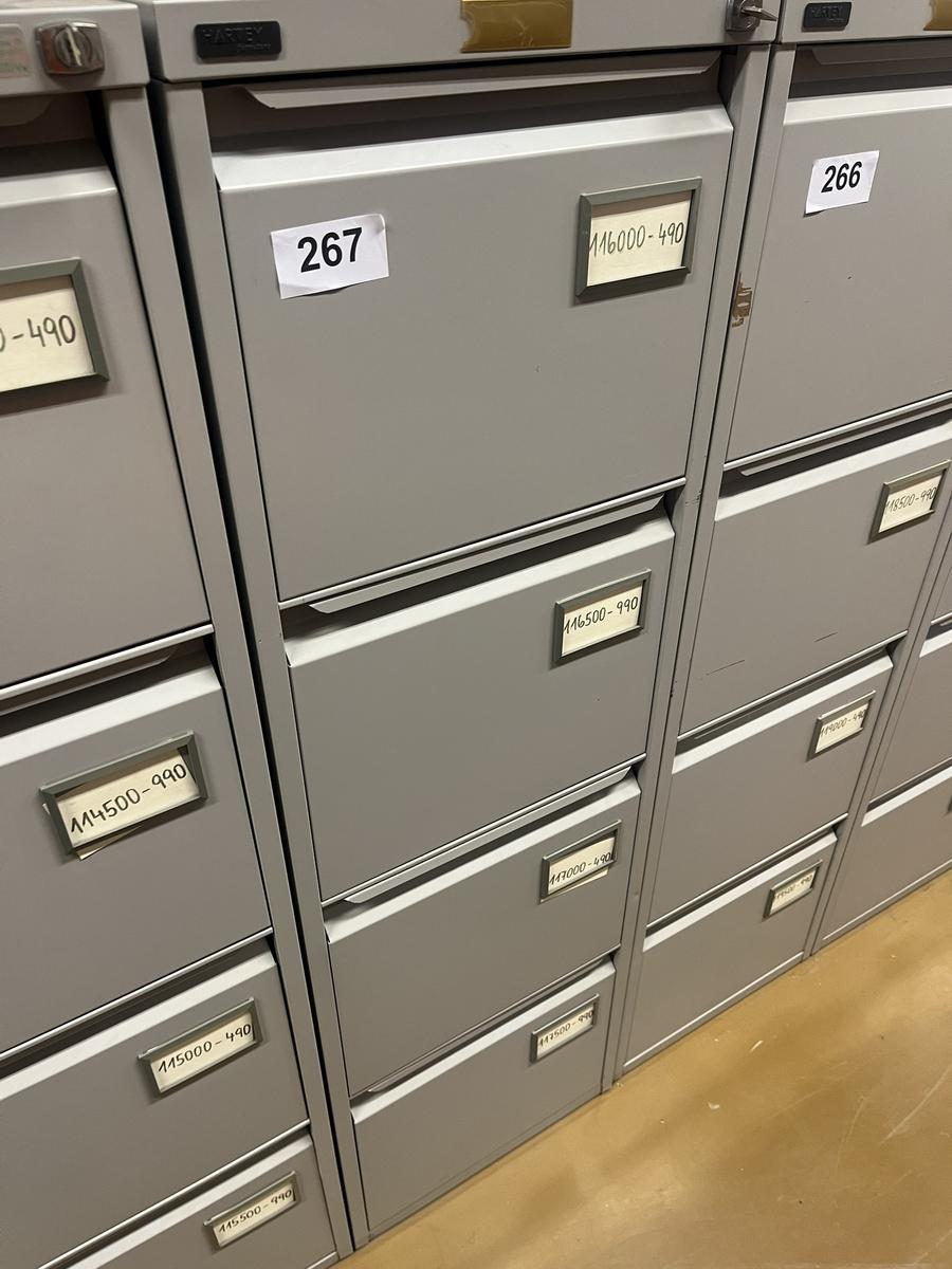 Blech - Werkzeugschrank mit 4 Auszugsladen, 133x40x62cm?d=2025-12-17 18:29:09