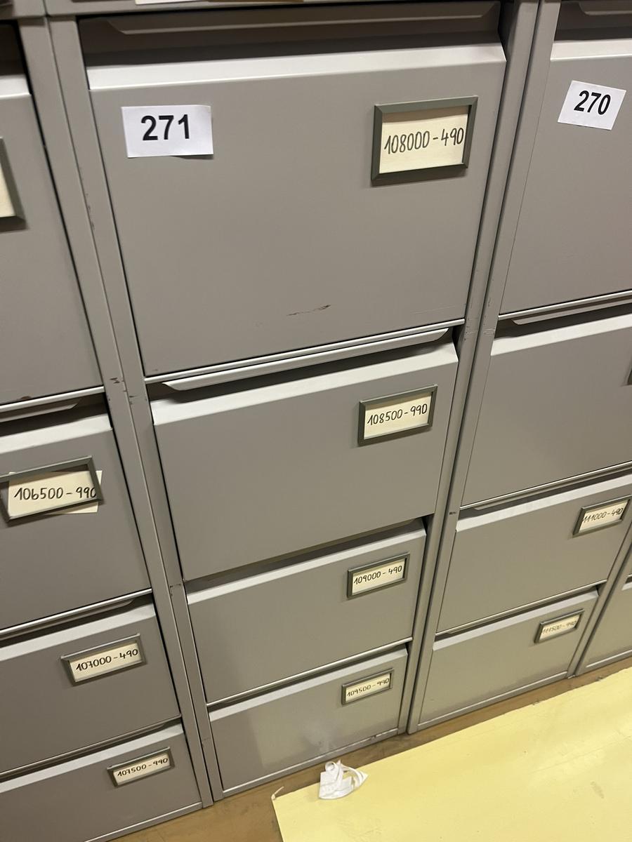 Blech - Werkzeugschrank mit 4 Auszugsladen, 133x40x62cm?d=2025-12-17 18:28:31