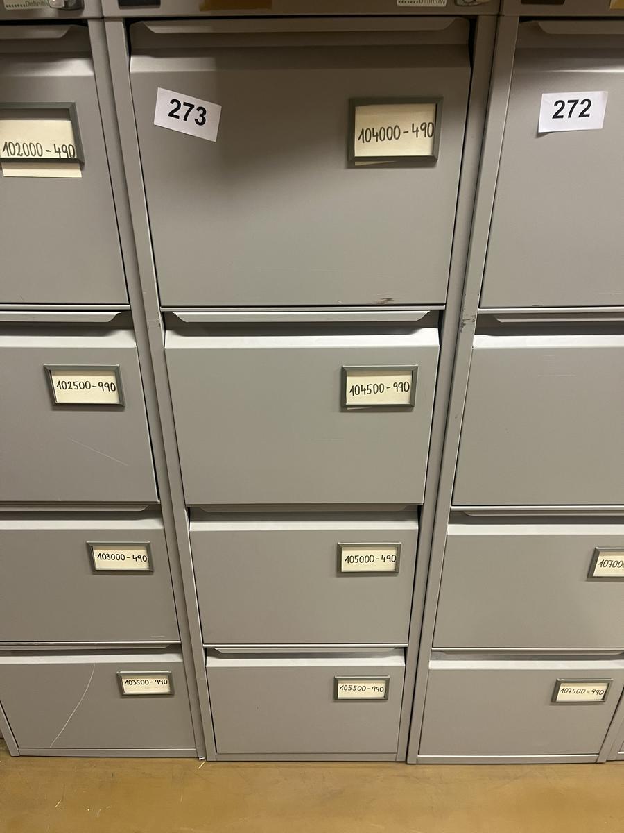 Blech - Werkzeugschrank mit 4 Auszugsladen, 133x40x62cm?d=2025-12-17 18:27:15