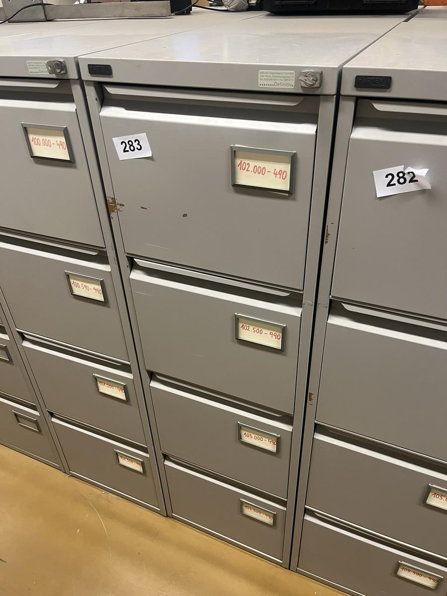 Blech - Werkzeugschrank mit 4 Auszugsladen, 133x40x62cm?d=2025-12-17 18:28:47