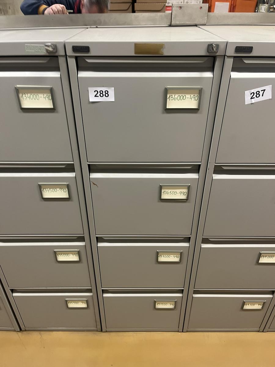 Blech - Werkzeugschrank mit 4 Auszugsladen, 133x40x62cm?d=2025-12-17 18:29:09