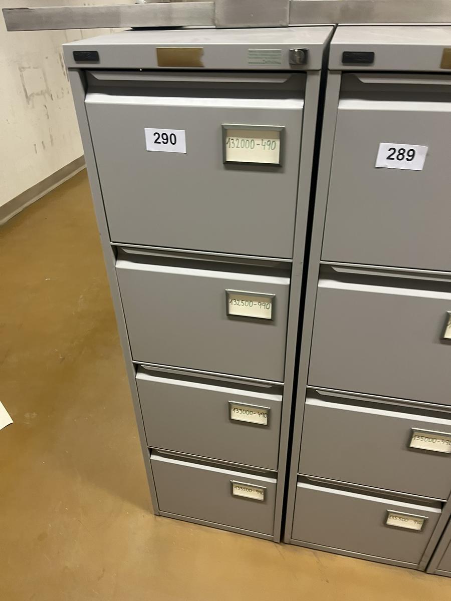 Blech - Werkzeugschrank mit 4 Auszugsladen, 133x40x62cm?d=2025-12-17 18:28:31