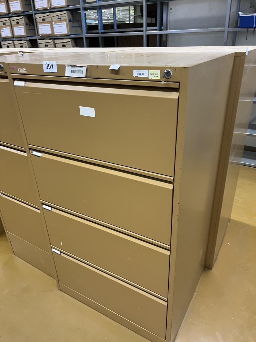 Blech - Werkzeugschrank mit 3 Auszugsladen, 140x80x65cm?d=2025-12-17 18:29:09