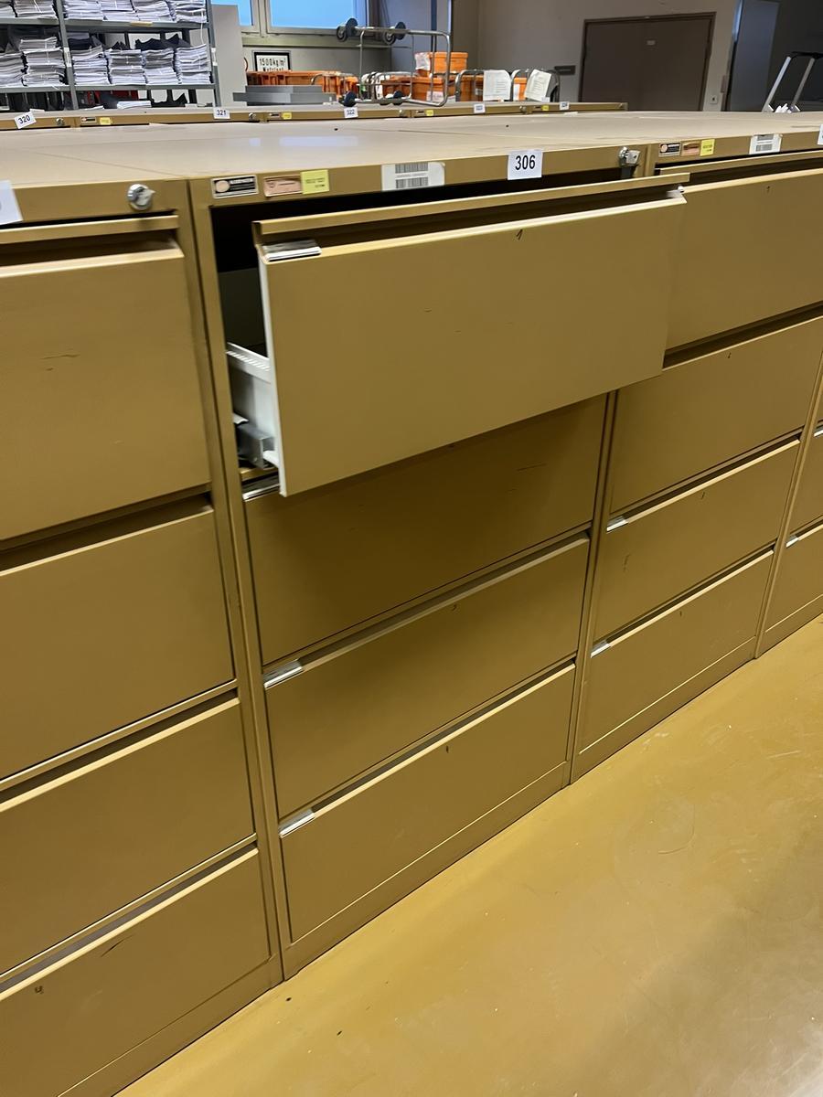 Blech - Werkzeugschrank mit 3 Auszugsladen, 140x52x65cm?d=2025-12-17 18:29:08