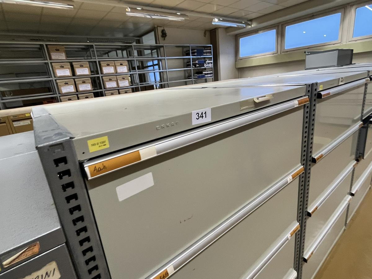 10 Stk. Werkzeugschr&auml;nke gekoppelt - ca. 500x150x130vm?d=2025-12-17 20:22:23