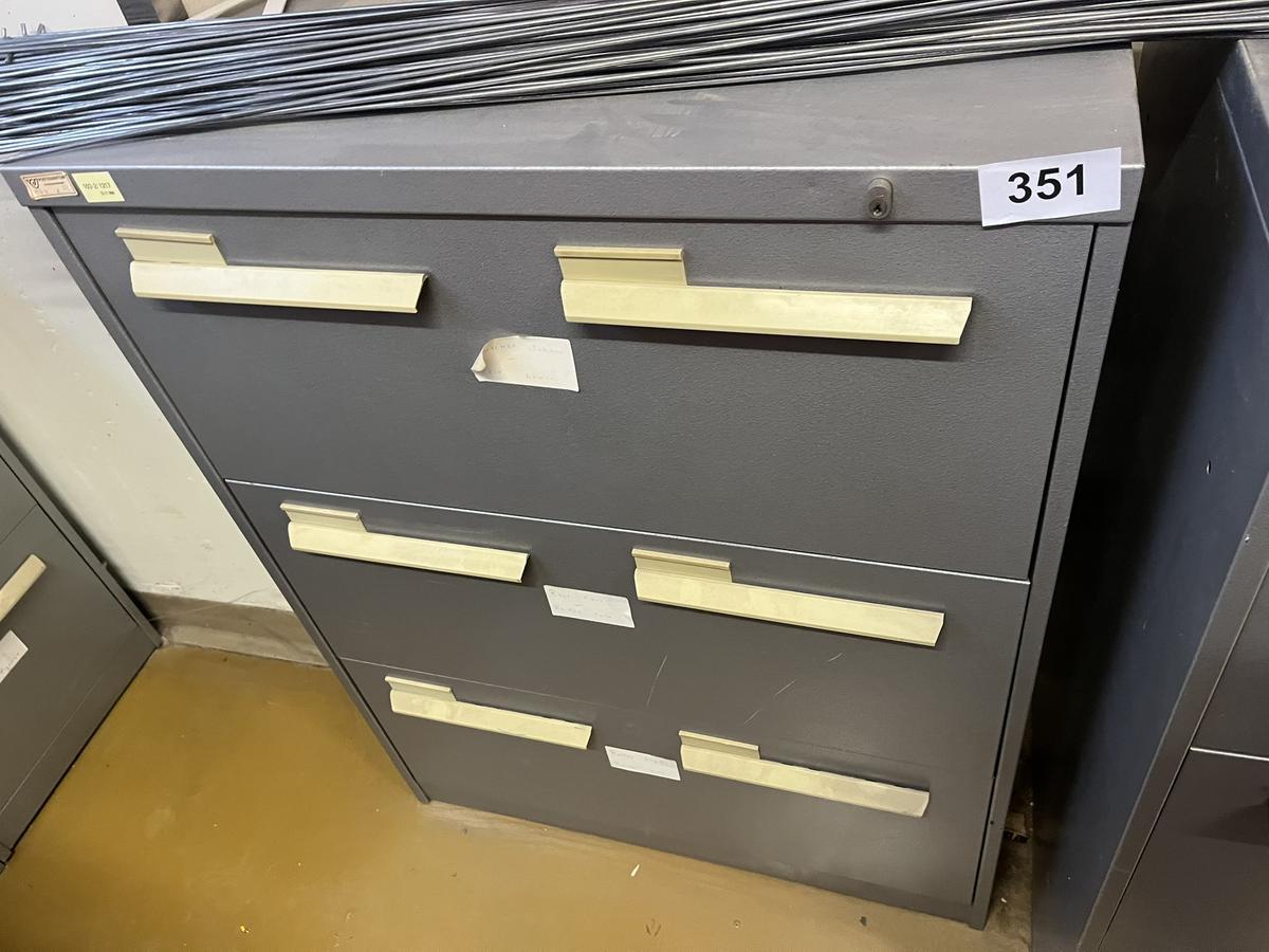 Blech - Werkzeugschrank mit 3 Auszugsladen, 104x81x68cm