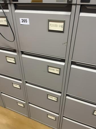 Blech - Werkzeugschrank mit 4 Auszugsladen, 133x40x62cm Blech - Werkzeugschrank mit 4 Auszugsladen, 133x40x62cm