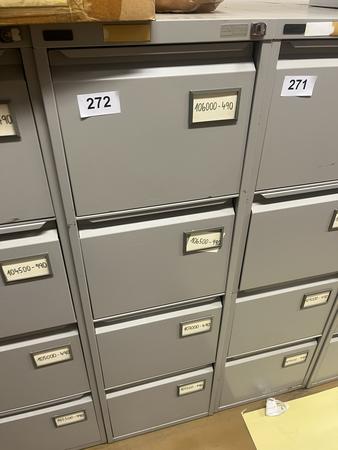 Blech - Werkzeugschrank mit 4 Auszugsladen, 133x40x62cm Blech - Werkzeugschrank mit 4 Auszugsladen, 133x40x62cm